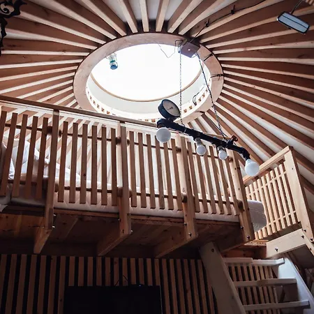 Slow Flow Glamp Οργανωμένο κάμπινγκ Rzyki